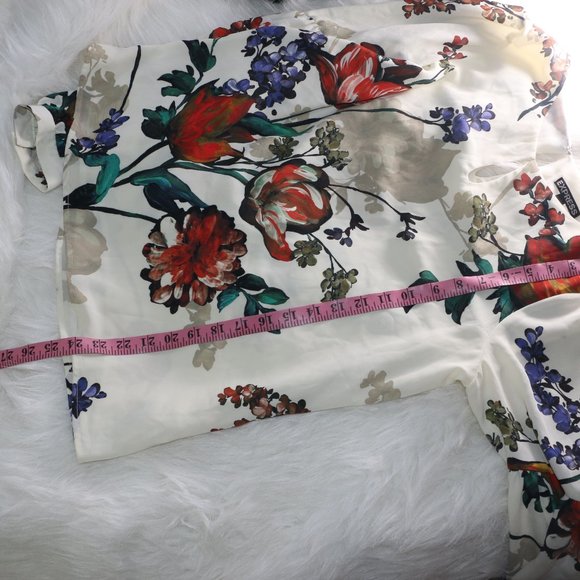 Express White Floral Blouse - Loose Fit, Half Puff Sleeve - Size Medium - Picture 10 of 10